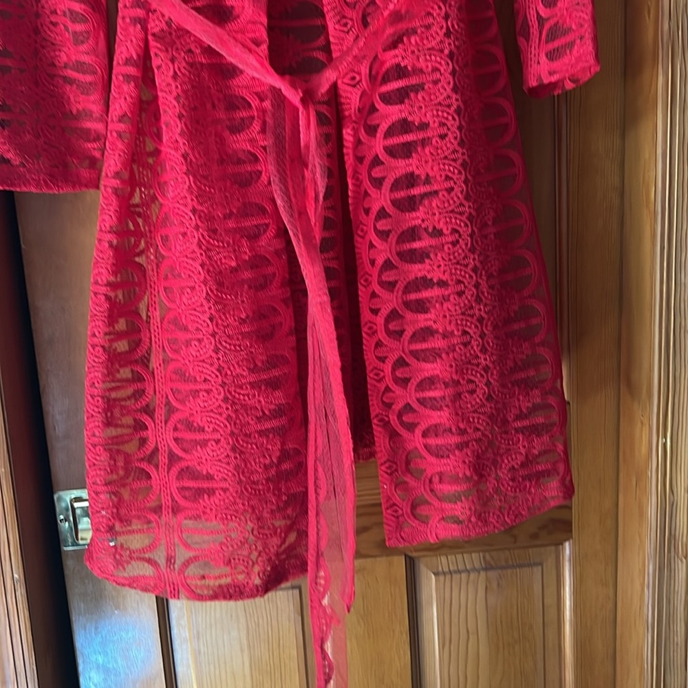 RED SHEER LACE DUSTER JACKET - Picture 4 of 7